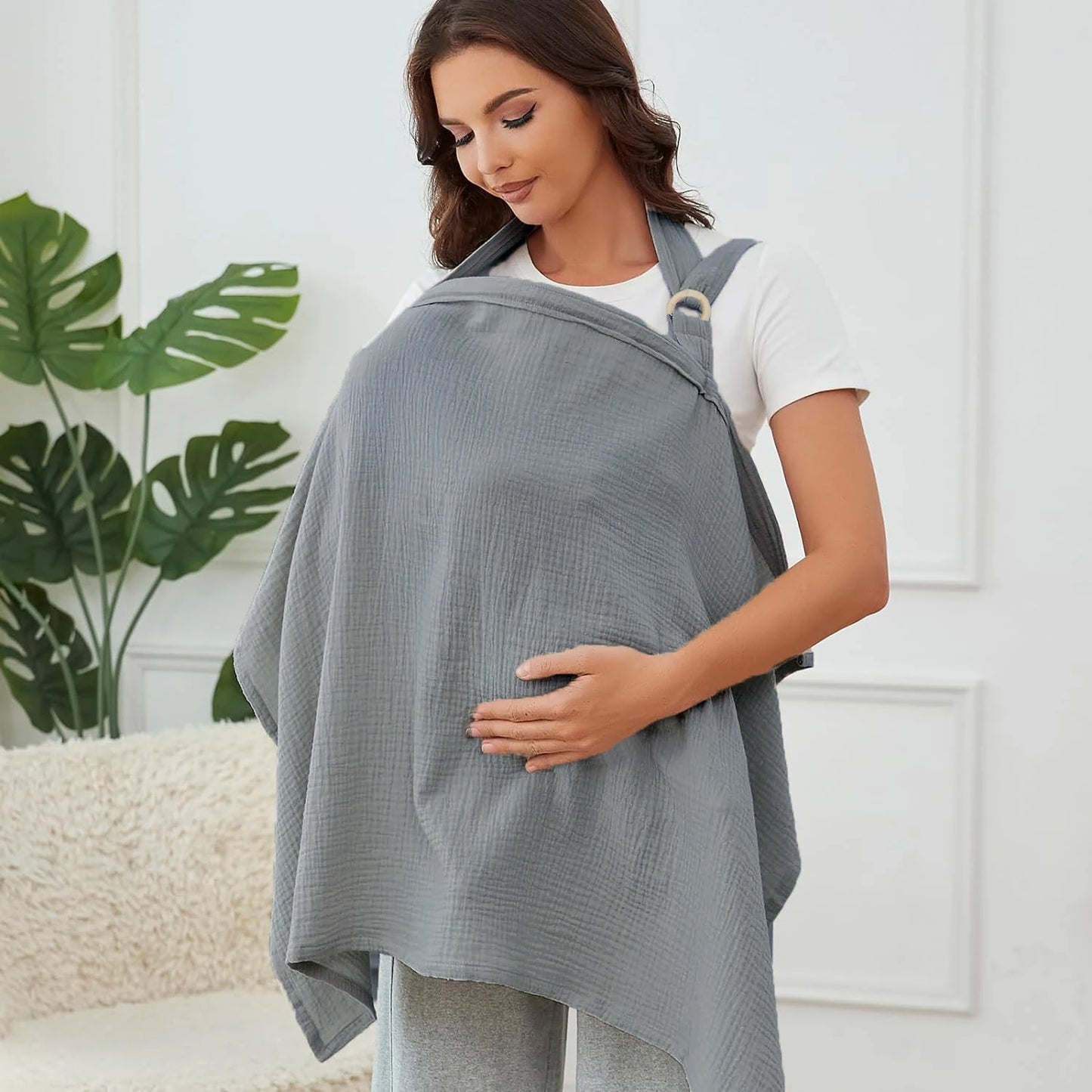 Muslin Nursing Cover — Breathable Apron with Curved Neckline for Discreet Breastfeeding