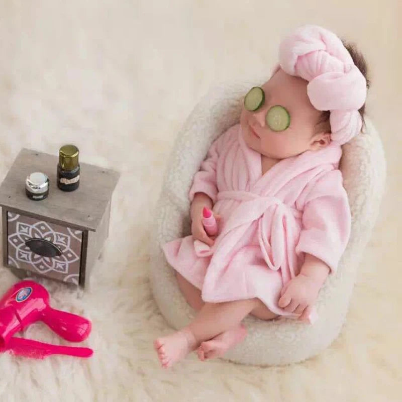 Peignoir Bébé en Coton avec Serviette – Ensemble Doux & Chaud pour Bain ou Shooting Photo (0-6 mois)