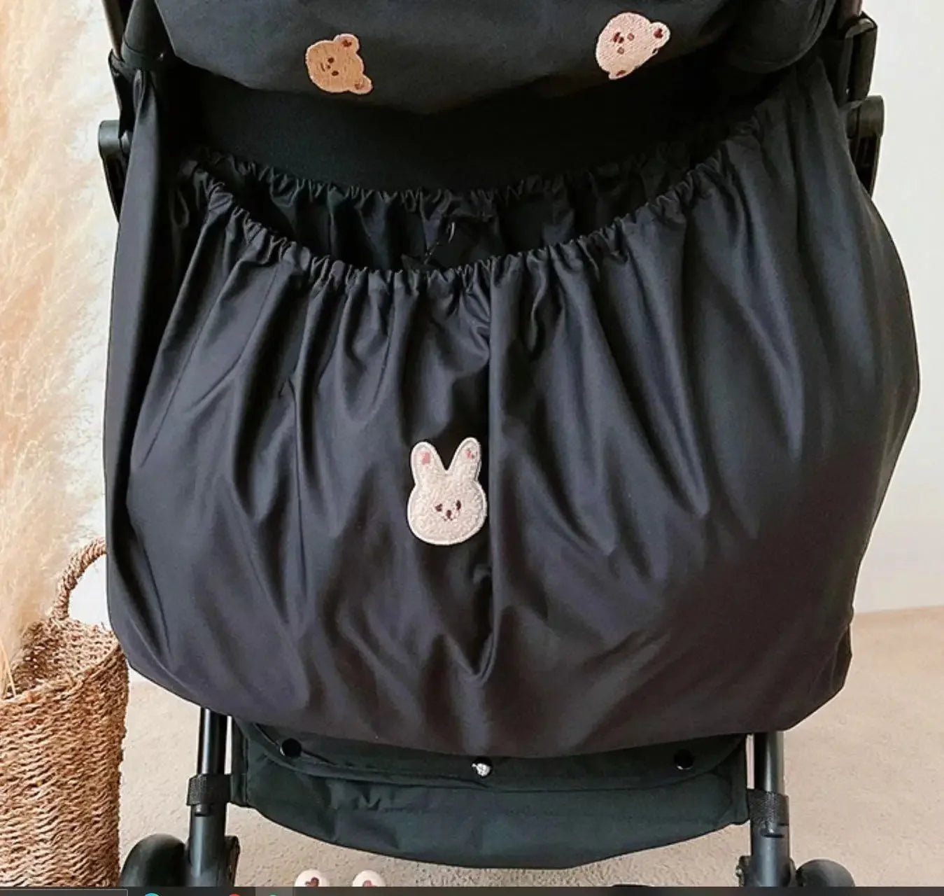 Organisateur Suspendu Bébé – Sac de Rangement Couches & Jouets pour Lit ou Poussette