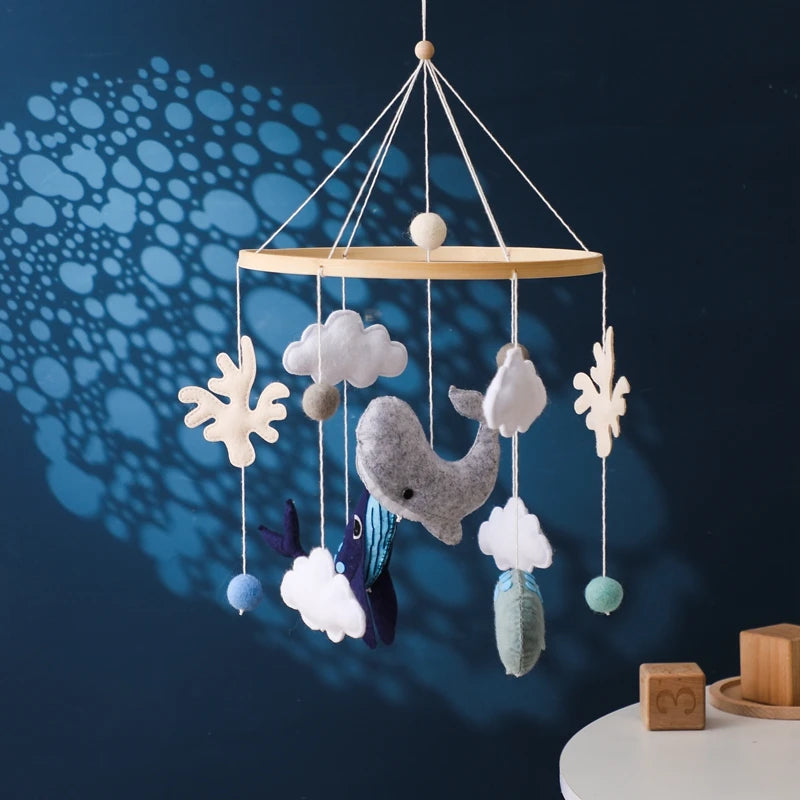 Mobile Hochet Bois & Crochet Bébé – Cloche Lit Étoiles & Pendentifs | Support Nuage | 27 Modèles