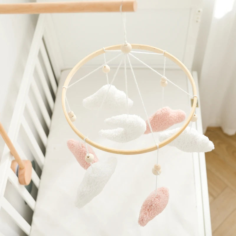 Mobile Lit Bébé Musical et Lumineux – Bois Naturel, Hochet Feutre Doux & Boîte à Musique Nouveau-Né
