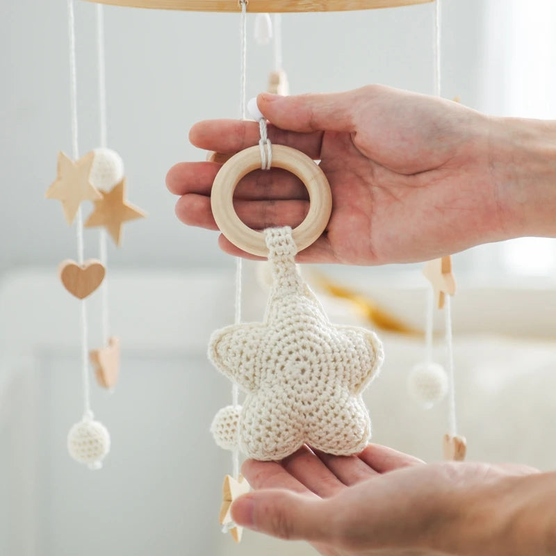 Mobile Hochet Bois & Crochet Bébé – Cloche Lit Étoiles & Pendentifs | Support Nuage | 27 Modèles