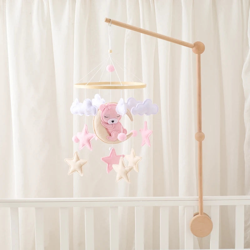 Mobile Lit Bébé Musical et Lumineux – Bois Naturel, Hochet Feutre Doux & Boîte à Musique Nouveau-Né