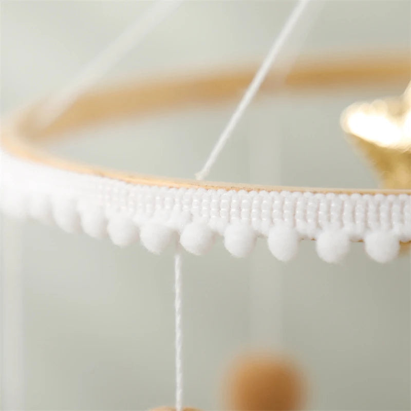 Mobile Musical Bébé Bois Feutre Premium — Cloche Lit Animaux & Boîte à Musique | 3 Modèles