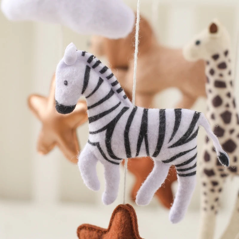 Mobile Musical Bébé Bois & Feutre — Cloche Lit Animaux Cartoon | Boîte à Musique & Support | 36 Modèles