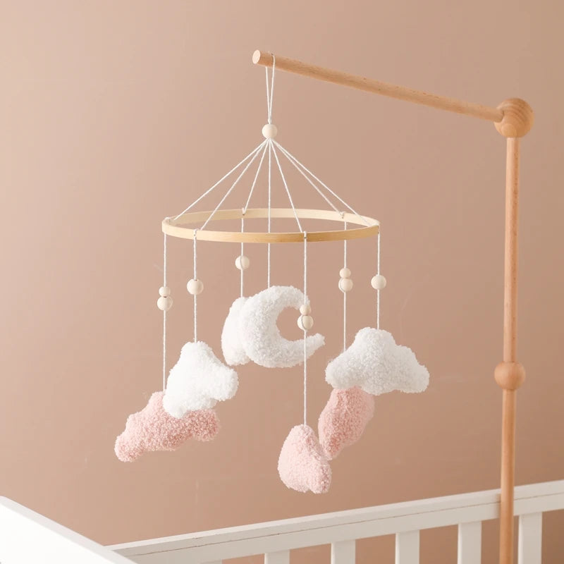 Mobile Lit Bébé Musical et Lumineux – Bois Naturel, Hochet Feutre Doux & Boîte à Musique Nouveau-Né