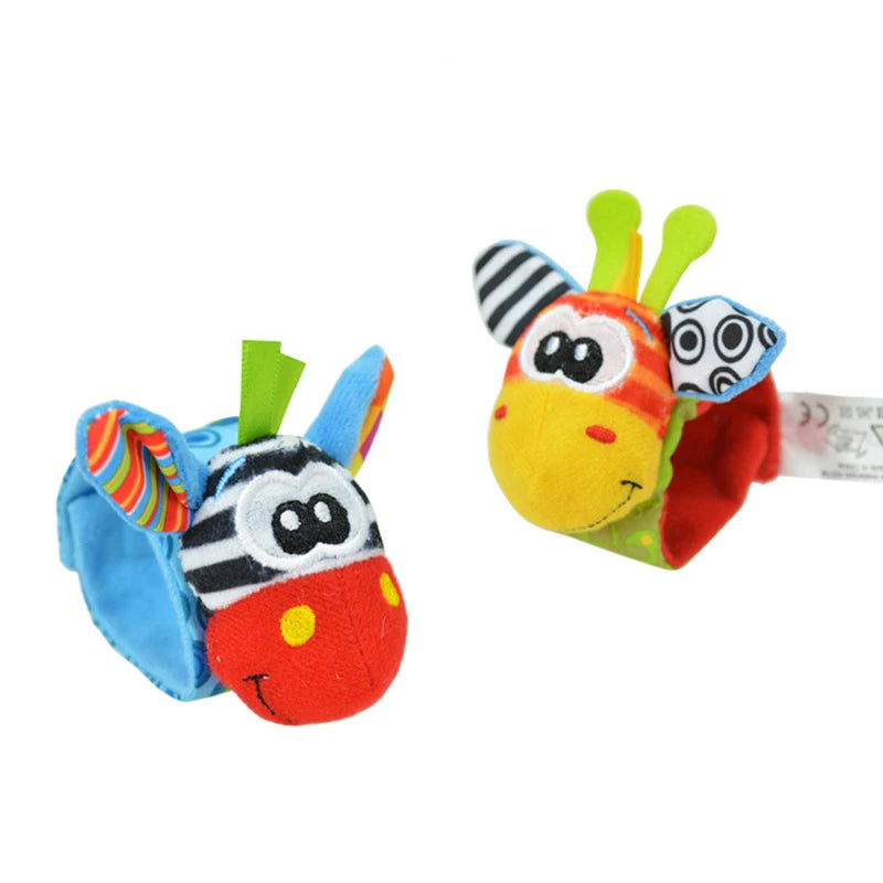 Jouets d’éveil bébé – 2PCS Hochet Poignet + Chaussettes Viseur de Pied (0–12 mois)
