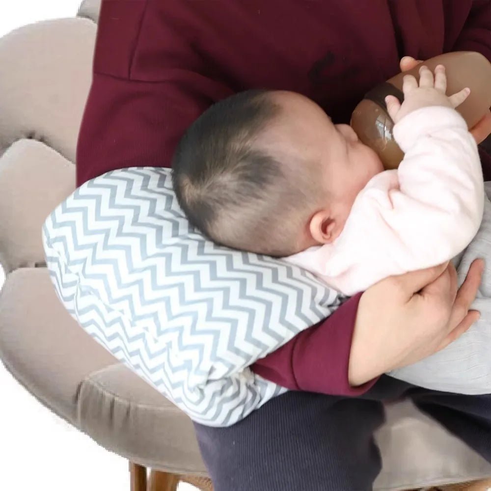 Coussin Allaitement Bras Nouveau-Né – Anti Tête Plate & Soutien Brassard | Maternité Doux 0-6 Mois
