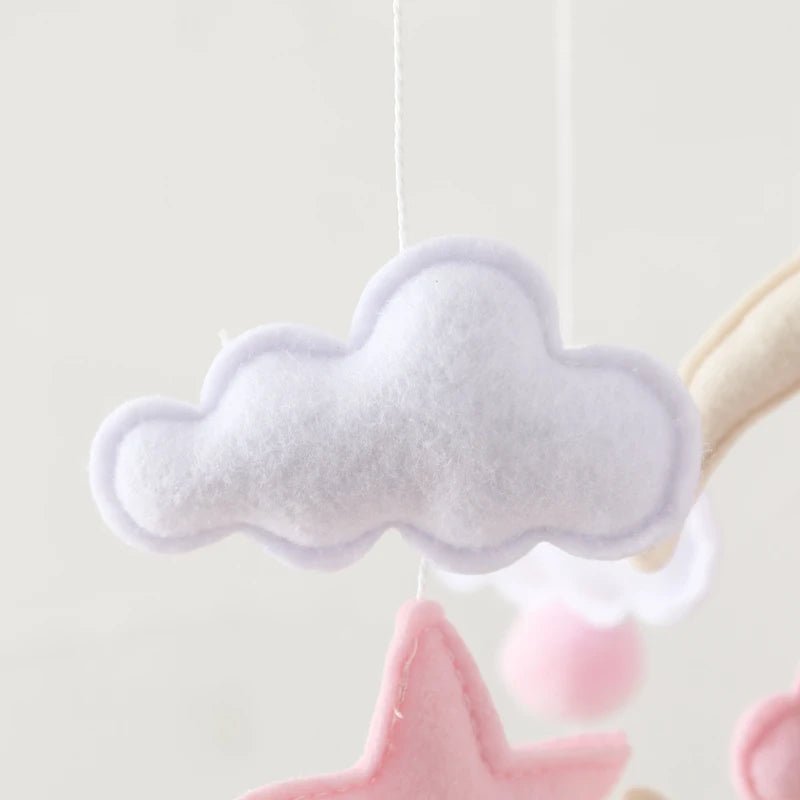 Mobile Lit Bébé Musical et Lumineux – Bois Naturel, Hochet Feutre Doux & Boîte à Musique Nouveau-Né